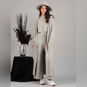 S42-Pocket Sweater Duster